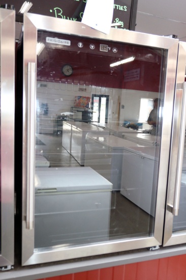 BEVERAGE CENTER