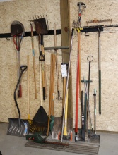 Lot of 8 vintage and antique farm tools - | Proxibid