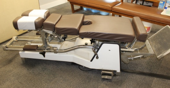 Zenith model 210 Hydraulic High Low Adjusting Table