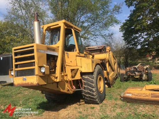 DRESSER 412B ARTICULATING PAN SCRAPER, 26,200 LB PAN, DIESEL, 21.00-25 TIRES, S/N 5420115V017014