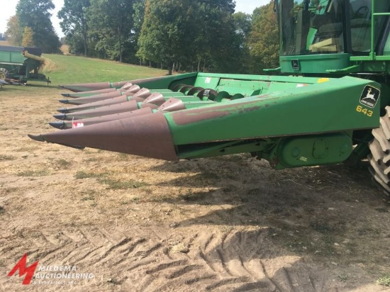 JOHN DEERE 643 6-ROW CORN HEAD, S/N R00643X636567