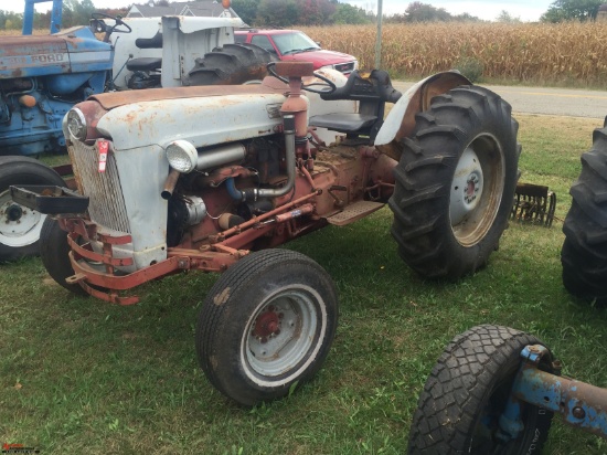 FORD 860 TRACTOR, DIESEL, 3 PT PTO, RUNS AND DRIVES, YORK RAKE NOT INCLUDED