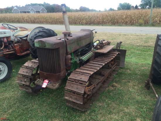 JOHN DEERE 430 CRAWLER TRACTOR, 3 PT PTO, FRONT BLADE, NO SEAT, RUNS