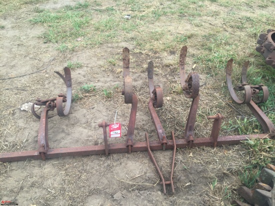 JOHN DEERE 3 PT REAR CULTIVATOR