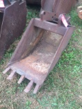 BACKHOE BUCKET WITH TEETH 20