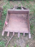 BACKHOE BUCKET WITH TEETH 25