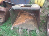 BUCKET WITH TEETH 40