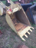 BACKHOE BUCKET WITH TEETH 24