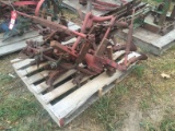 ASSORTED INTERNATIONAL SUPER A - 140 CULTIVATORS