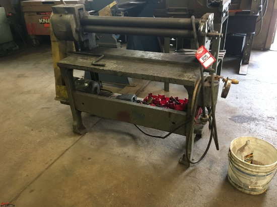 AMERICAN 3' ELECTRIC ROLL FORMER WITH STAND