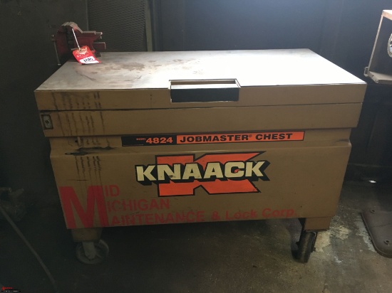 KNACK 4824 PORTABLE JOB BOX, 48" LONG x 24" WIDE x 36" TALL, HAS 4" MOUNTED ON VISE