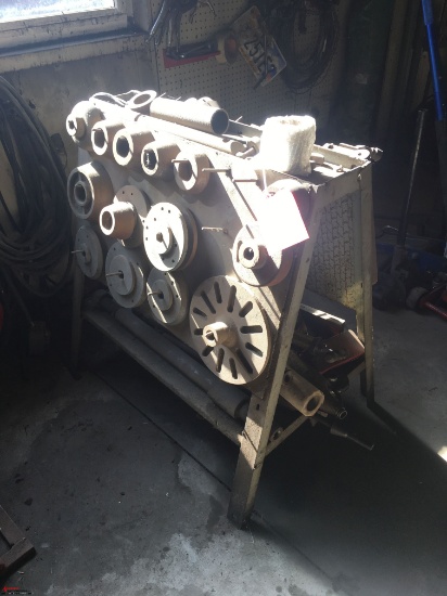 ROLLING STAND WITH CONTENTS