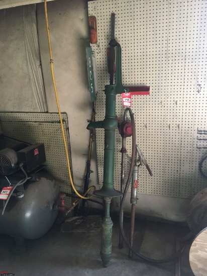 KENDALLVILLE INDIANA HOOSIER PITCHER WATER PUMP WITH BARREL PUMPS