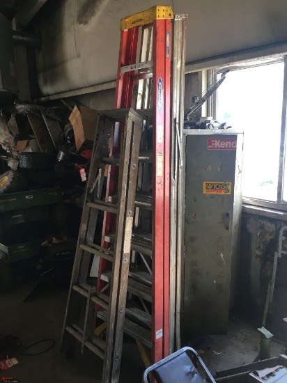 WERNER 8' FIBERGLASS STEP LADDER, 8' ALUMINUM STEP LADDER, AND 6' WOODEN STEPLADDER