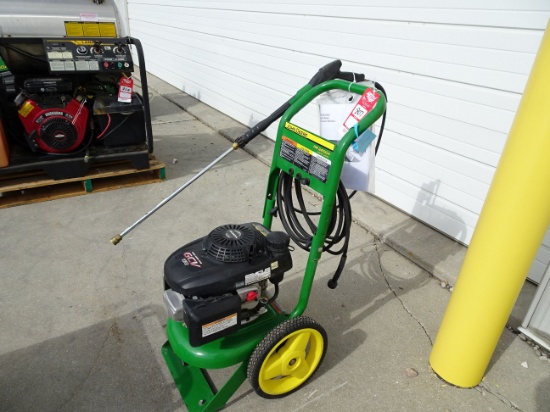 NEW/DEMO 2013 JOHN DEERE GAS POWERED POWER WASHER WITH HOSE AND WAND, S/N 1