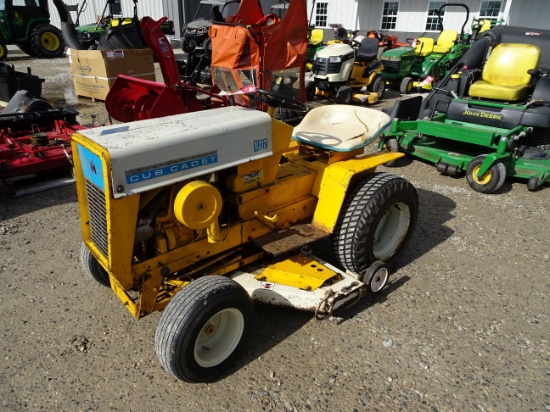 CUB CADET 122, 1969, 12 HP, 42'' DECK