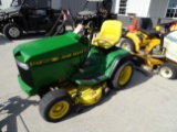 1993 JOHN DEERE GT262 RIDING LAWN MOWER, 42'' DECK, WITH 42'' BLOWER, NON-R