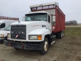 1992 MACK CH613 TANDEM AXLE FORAGE TRUCK, WITH MEYER 'THE BOSS' FORAGE BOX,