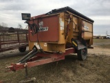 KNIGHT 3300 MIXER WAGON, HAY LINERS AND NEW AUGER FLIGHTING ON BOTTOM AUGER