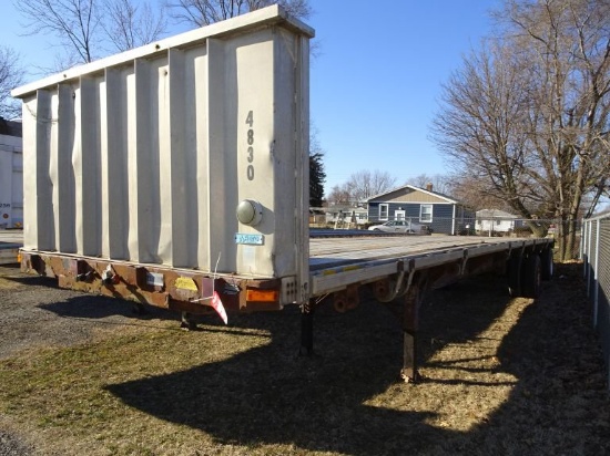 1995 UTILITY 48' TANDEM AXLE FLATBED TRAILER, WITH HEADACHE RACK, RATCHET S