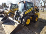2015 NEW HOLLAND L223 RUBBER TIRE SKID STEER, CAB WITH HEAT AND A/C, 2-SPEE