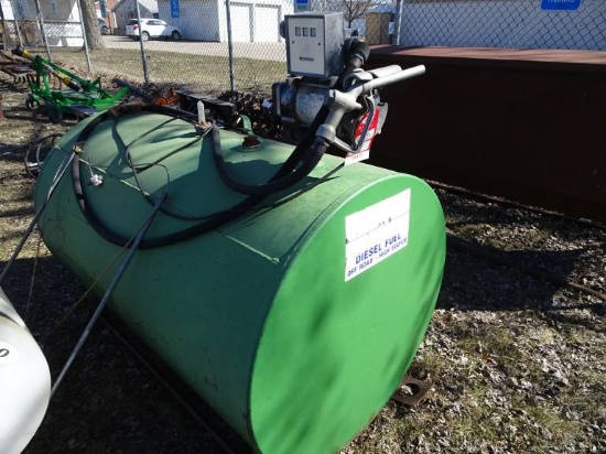 500 GALLON FUEL TANK WITH PUMP AND HOSE