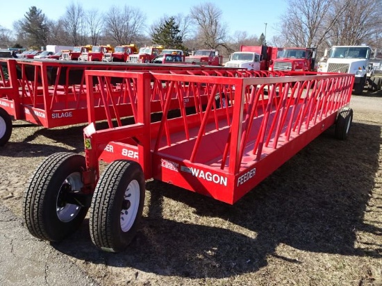 NEW 82R FEEDER WAGON WITH ROAD RUNNER HITCH, S/N 82RX1204129