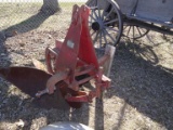 FORD 1-BOTTOM 18'' PLOW, 3PT, WITH GAUGE WHEEL