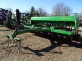 1996 JOHN DEERE 750 GRAIN DRILL, 15', 7.5'' SPACING, COVER FOR DRILL INSIDE