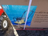 NEW IN BOX PLATE COMPACTOR WITH 6.5HP ENGINE