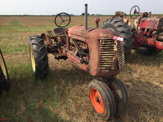 MASSEY HARRIS 20 (HOOD SAYS COCKSHUTT), NARROW FRONT, REAR PTO, RUNNING CON