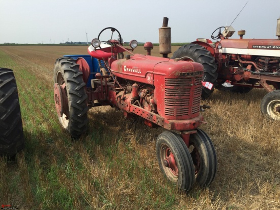 FARMALL H TRACTOR, NARROW FRONT, GAS ENGINE, REAR WHEEL WEIGHTS, RUNS AND O