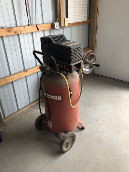 CRAFTSMAN 5.5 HP 25 GALLON AIR COMPRESSOR, 120 VOLT, 130 MAX PSI, SINGLE CY