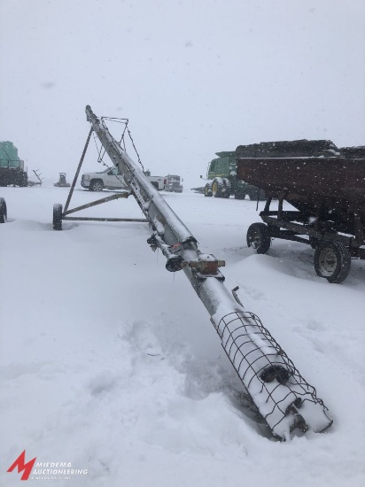 TRANSPORT AUGER, APPROX 45', PTO DRIVEN