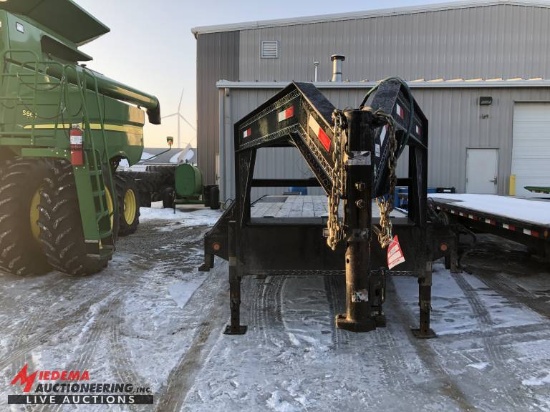 2017 LOADTRAIL TANDEM AXLE GOOSENECK TRAILER, 14,000LB, REAR RAMPS, 102''X28', VIN:4ZEGS2825H1126723