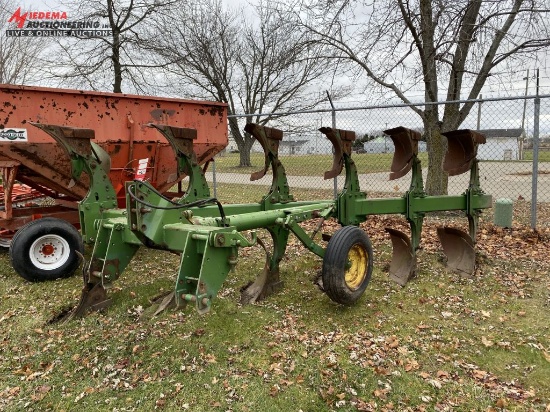 JOHN DEERE 6X ROLL OVER PLOW, CAN UNBOLT END TO USE AS A 4X ROLL OVER