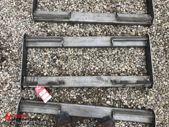 SKID STEER QUICK ATTACH PLATE