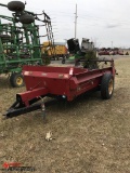 INTERNATIONAL 550 MANURE SPREADER, PTO, REAR BEATER