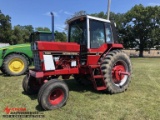 INTERNATIONAL 1586 TRACTOR, 3-POINT, 3-REMOTES, 20.8R38 REAR TIRES, AC WORKS-RECENTLY REPLACED, HYDR