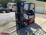 2000 NISSAN APJ01A 15PV FORK LIFT TRUCK, 2525# MAX. LOAD CAPACITY, OVERHEAD GUARD, 3-STAGE MAST, 178