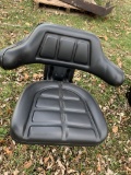 TRACTOR SEAT