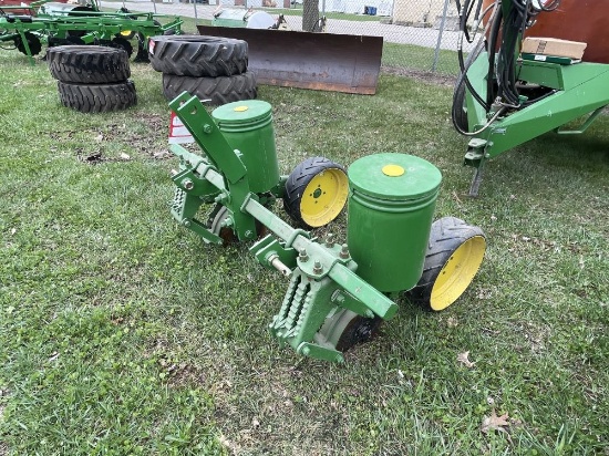 JOHN DEERE 2-ROW CORN PLANTER, 3PT