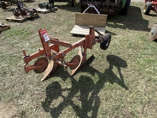 ALLIS CHALMERS 2-BOTTOM PLOW
