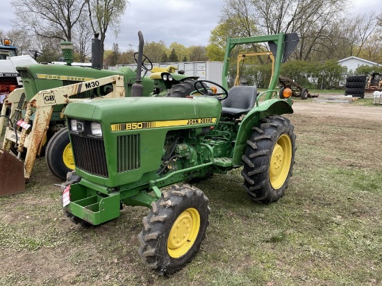 JOHN DEERE 850 TRACTOR, 4WD, 3PT, PTO, 11.2-24 REAR TIRES, 7-15 FRONT TIRES, 2061 HOURS SHOWING, S/N