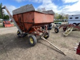 KILLBROS 350 GRAVITY WAGON, BIN EXTENSIONS, HYDRAULIC AUGER, JOHN DEERE RUNNING GEAR