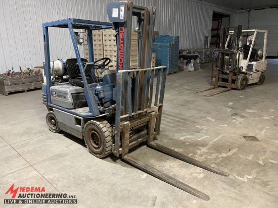 KOMATSU FG 15 LP FORKLIFT, 2-STAGE MAST, SIDE SHIFT, 2770 LBS CAPACITY, PROPANE TANK NOT INCLUDED, 8