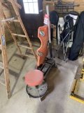 PITSBURG HEAVY DUTY 3-TON FLOOR JACK WITH CREEPER & STOOL