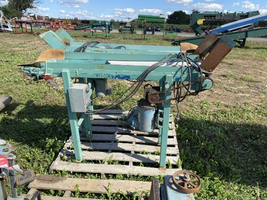 BELT CONVEYOR, 11'' X 4-1/2', VARIABLE SPEED, FOOT CONTROLLER, 110 VOLT
