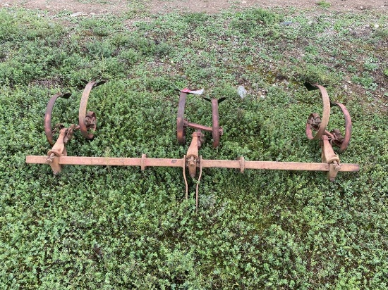 2-ROW 3PT CULTIVATOR BAR