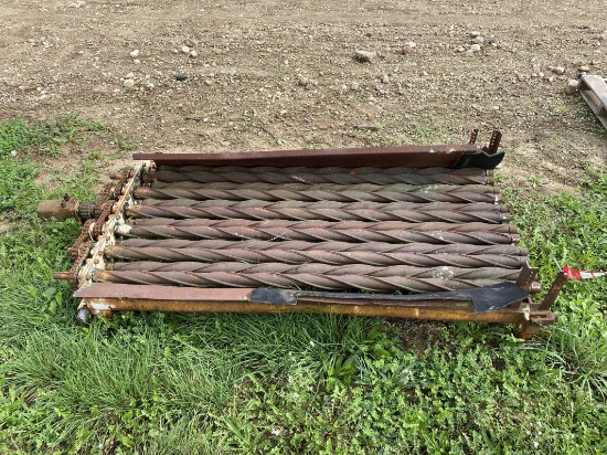 ONION TOPPING BED, 34'' X 6'